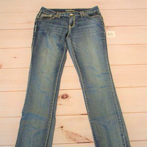 Maurices 5 Pocket Blue Jeans